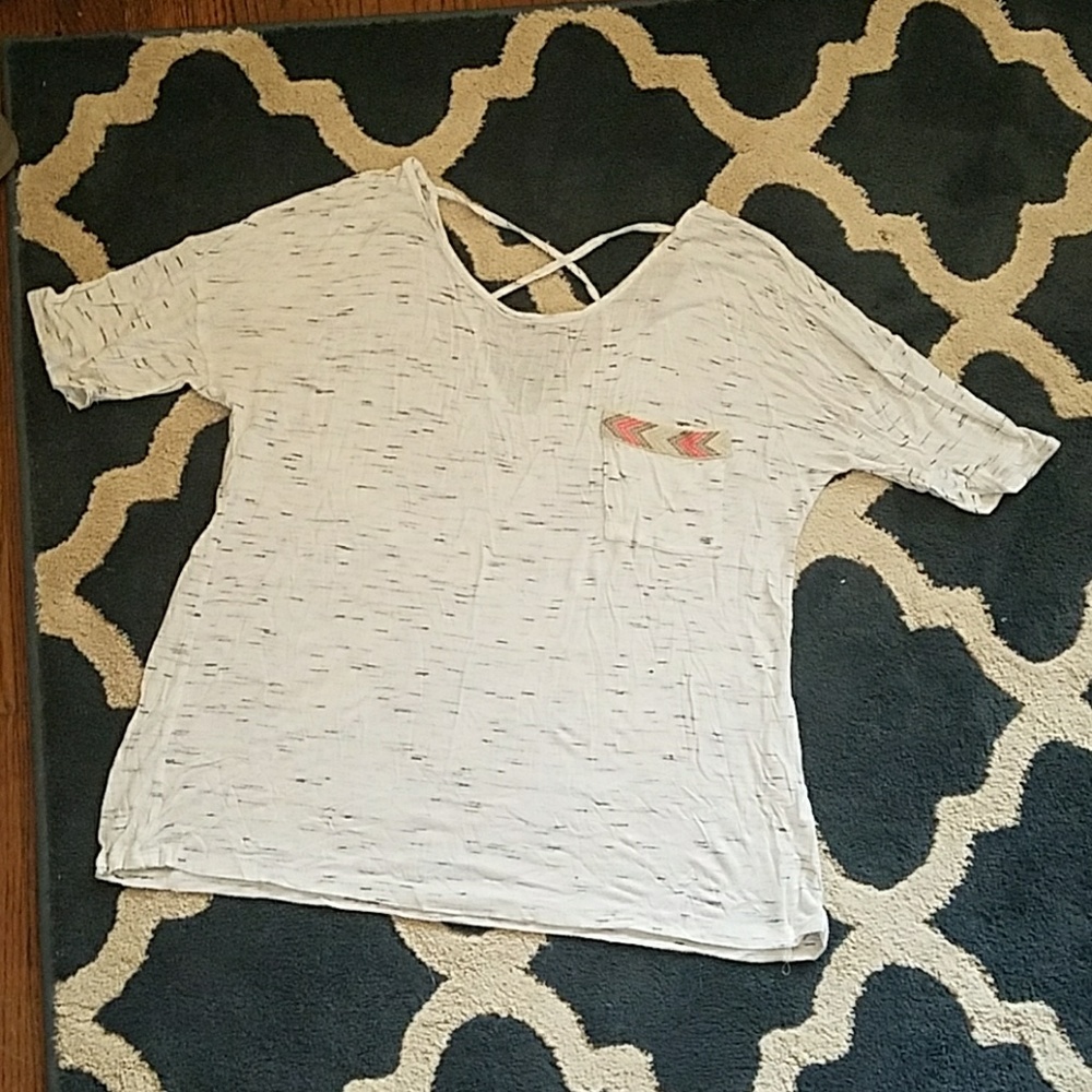 Short sleeve shirt